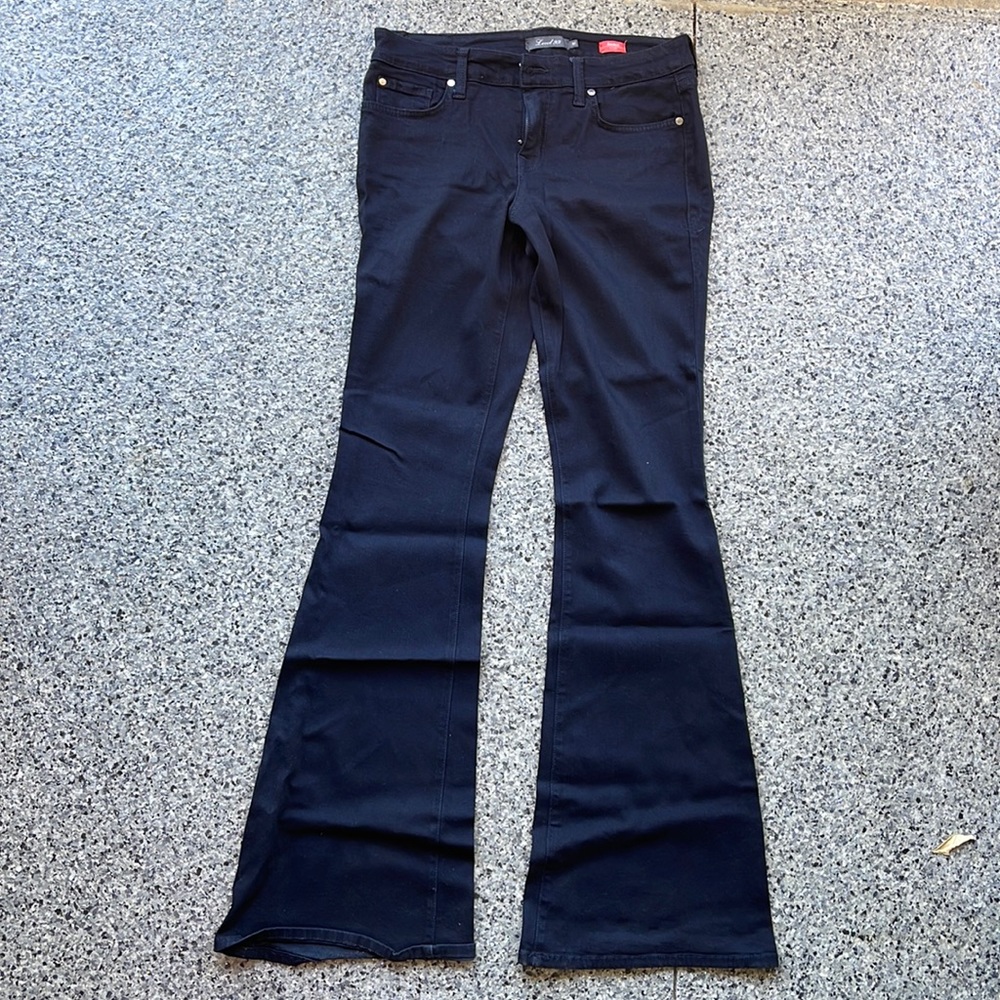 Level 99 Dahlia flare size 30